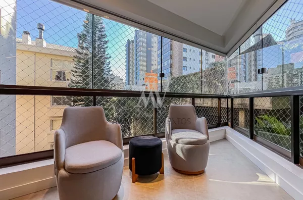 Awm Vende Apartamento 03 dormitórios 03 suítes no Bairro Bela Vista, Porto Alegre