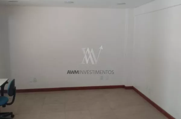 Awm Vende Sala comercial no Bairro Centro Histórico, Porto Alegre