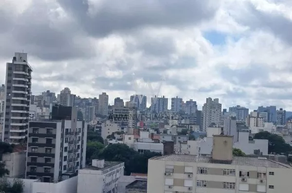Awm Vende Apartamento 01 dormitório com suíte, no Bairro Petrópolis, Porto Alegre