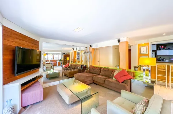 Awm Vende Apartamento 03 dormitórios sendo 01 suíte no Bela Vista, Porto Alegre