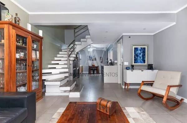 Awm Vende Casa em condomínio  com  03  dormitórios  Bairro Jardim Itu , Porto Alegre