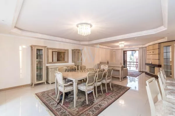 Awm Vende Casa 04 dormitórios, Bairro Vila Ipiranga, Porto Alegre