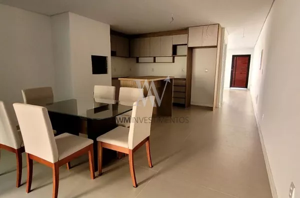 Awm Vende Casa 03 dormitórios, sendo 03 suite , no Bairro Chácara das Pedras Chacara Das Pedras, Porto Alegre
