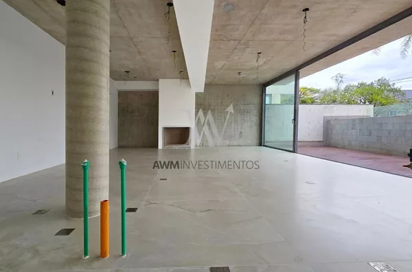 Awm Vende Casa em condomínio 03 dormitórios , 03 suítes no Bairro 2 Três Figueiras, Porto Alegre