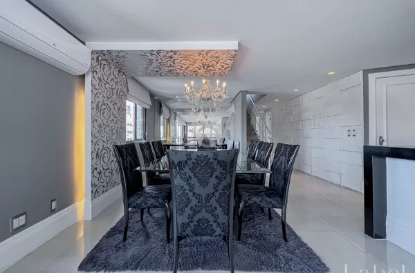 Awm Vende Cobertura 02 dormitórios, sendo 01 suíte no Bairro Bela Vista, Porto Alegre