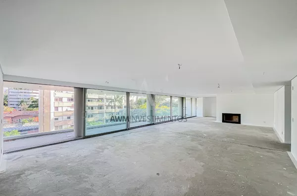 Awm Vende Apartamento 03 dormitórios no Bairro Moinhos  De Vento, Porto Alegre