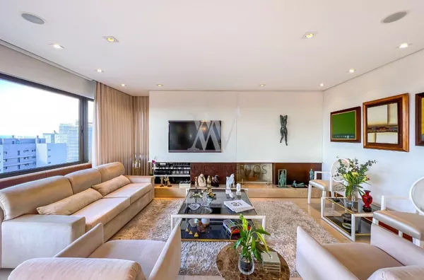 Awm Vende Cobertura triplex no Bairro  Bela Vista, Porto Alegre