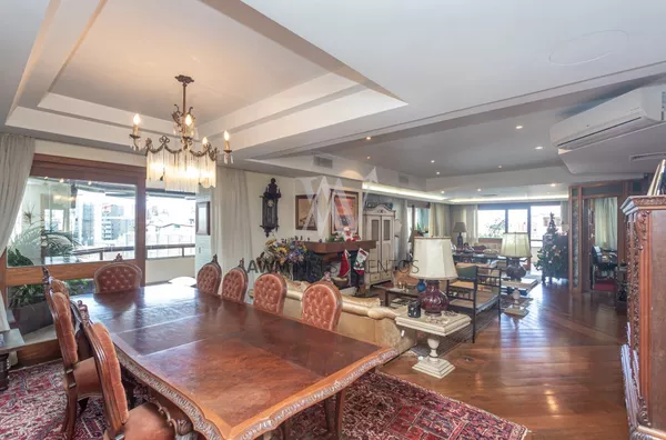 Awm Vende Apartamento 03 dormitórios 02 suítes no Bairro  Moinhos  De Vento, Porto Alegre