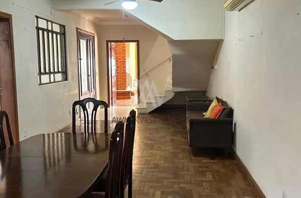 Awm Vende Casa 4 dormitórios no   Bom Fim, Porto Alegre