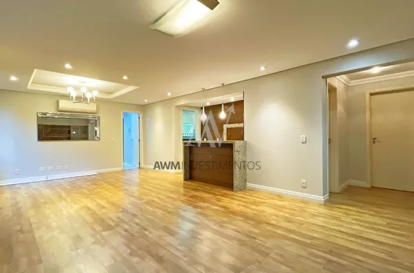 Awm Vende,Apartamento 03 dormitórios sendo 01 suíte no Bairro Rio Branco, Porto Alegre