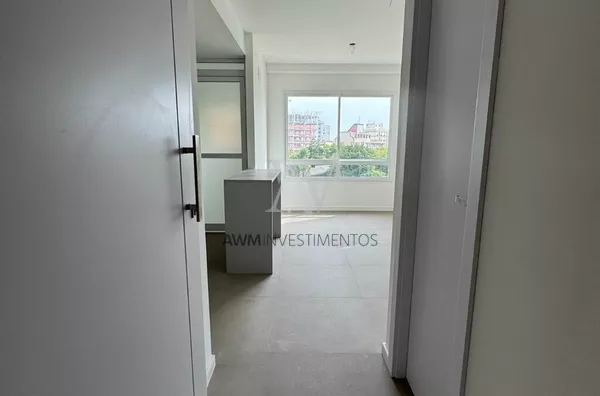 Awm Vende Apartamento 1 dormitóriom,1 Suíte no Bairro Moinhos  De Vento, Porto Alegre