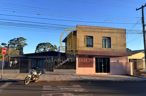 Casa à venda no bairro La Salle, em Pato Branco, com excelente potencial de geração de renda