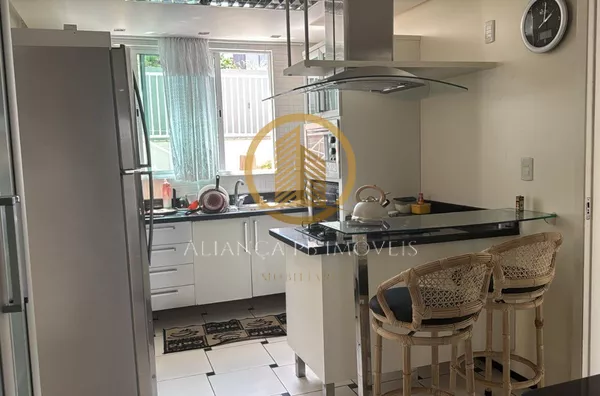 Sobrado Triplex Alto Padrão Construtivo,  Centro, Pato Branco