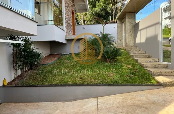 Vende-se casa de Alto Padrão