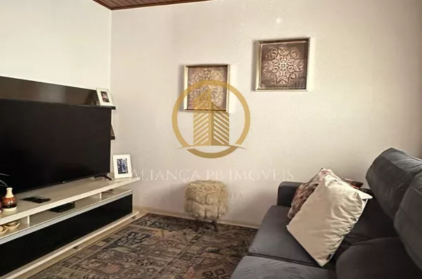 EXCELENTE IMÓVEL PARA VENDA, Casa já com móveis sob medida em lugar tranquilo de Pato Branco, esse imóvel é para você que busca tranquilidade e conforto - AGENDE UMA VISITA