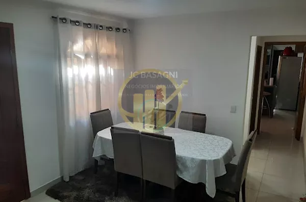 Belo Sobrado a Venda com 3 dormitórios sendo 1 suite com closet  – R$ 800.000,00 no Jd. Guarapiranga!!!