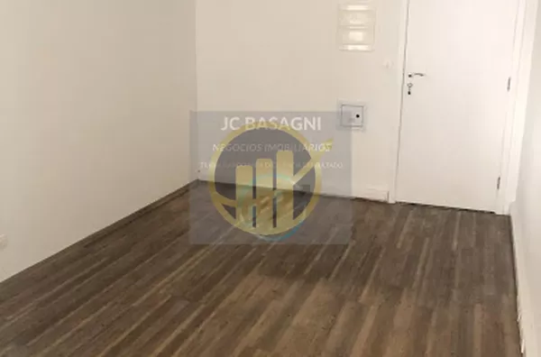 Conjuntos comerciais prontos para utilização divida e 4 salas com 2 banheiros e copa. 2 Vagas em condomínio com toda infraestrutura de segurança. Av. Nove de julho, 4939. Agende sua visita!!! Whatsapp. 94197-8592.