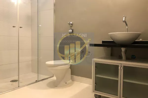 Lindo apto. de 100m2 com 1 vaga 3 dormitórios sendo 1 suite Living Cozinha ampla area de servico Banheiro de servico Quarto de servico area comum Jardim Salao de Festa 