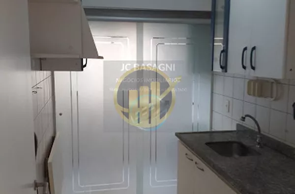 Apto. em Cambuci com 03 dormitórios, sala 02 ambientes, sacada, cozinha, banheiro e área de serviço, apto. com 61,81m2 área útil, 01 vaga de garagem em prédio com lazer total (piscina, quadra, churrasqueira, salão de festas, jogos e sala infantil).