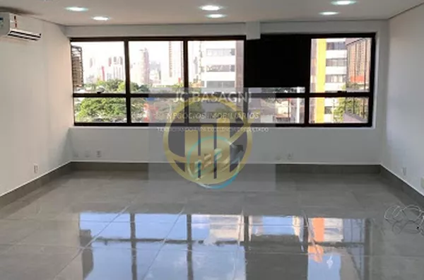 Ótimo conjunto para locação em prédio 24hs, com auditório para 40 pessoas, catraca eletrônica, 3 elevadores e acesso de deficiente .
Atrás do shopping Santa Cruz, próximo ao metrô Santa Cruz linha lilas e azul, bancos, restaurantes e correios nas proximid