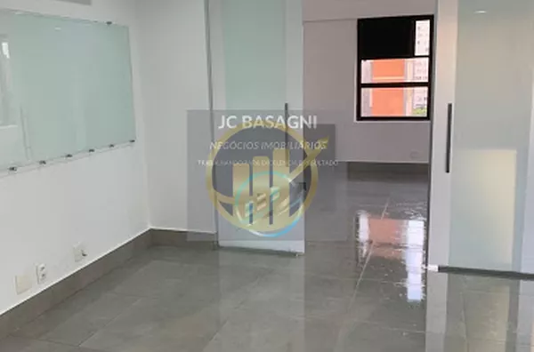 Ótimo conjunto para locação em prédio 24hs, com auditório para 40 pessoas, catraca eletrônica, 3 elevadores e acesso de deficiente .
Atrás do shopping Santa Cruz, próximo ao metrô Santa Cruz linha lilas e azul, bancos, restaurantes e correios nas proximid