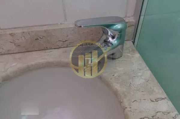 Apartamento com 2 Quartos e 3 banheiros à Venda, 78 m² por R$ 561.800,00.