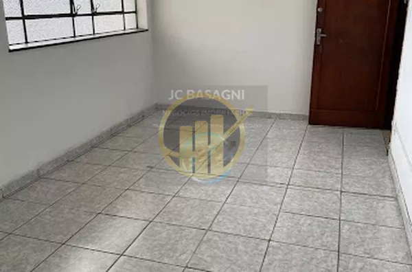 Sala Comercial no Centro de S. André no 2o andar 
Sala 12 com IPTU, Água, Luz, Faxina semanal 
Incluídos no Aluguel.
