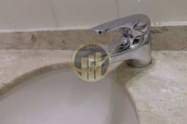 Apartamento com 2 Quartos e 3 banheiros à Venda, 78 m² por R$ 561.800,00.