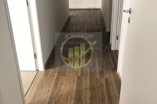 Conjuntos comerciais prontos para utilização divida e 4 salas com 2 banheiros e copa. 2 Vagas em condomínio com toda infraestrutura de segurança. Av. Nove de julho, 4939. Agende sua visita!!! Whatsapp. 94197-8592.