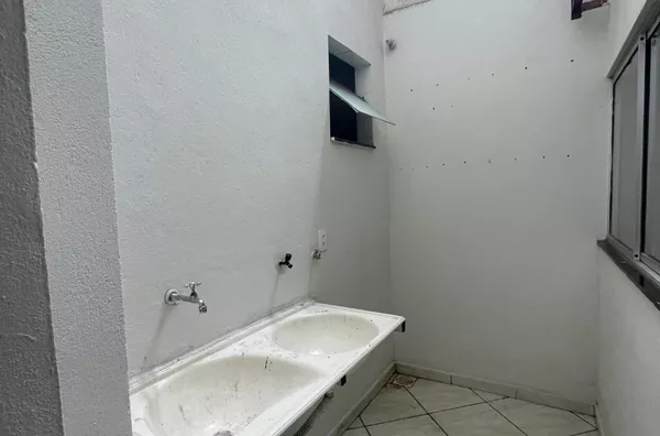 Apartamento para aluguel no térreo com 03 Quartos Santa Terezinha ll, Coronel Fabriciano