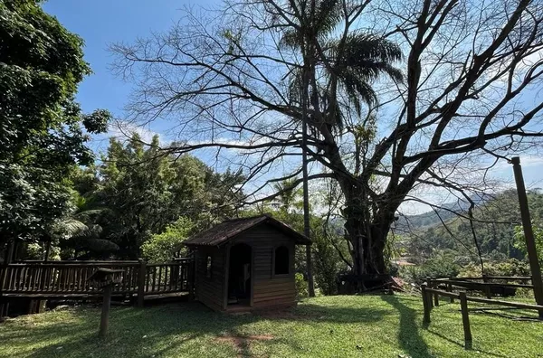 Sítio para venda, 3 quarto(s),  - Lavrinha, Jaguaraçu