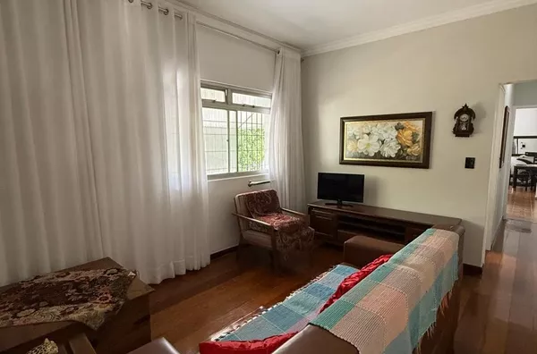 Casa para aluguel, 3 quarto(s),  Centro, Coronel Fabriciano