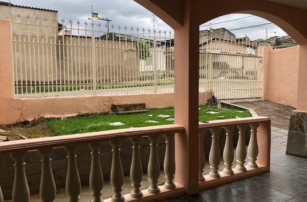 Casa para venda e aluguel 05 quarto(s) professores - coronel Fabriciano