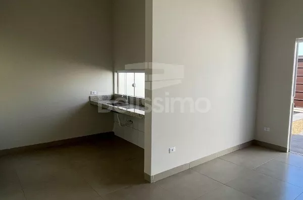 Casa bairro Bela Vista da Lagoa, bem localizada. Casa contendo, 2 (Dois) Quartos, sendo 1 (Uma) suíte, 2 (Dois) Banheiros, Sala de TV, Cozinha, Lavanderia e garagem para dois carros.