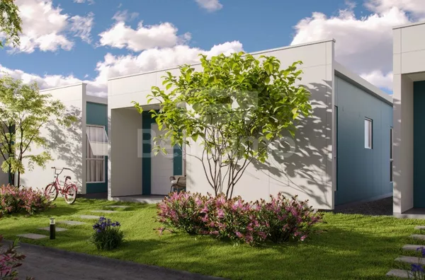 Casa com excelente localização no bairro Real Park. Casa de 2 quartos,  01(uma) sala de TV, 01 (uma) cozinha, (01) banheiro, Varanda coberta e com garagem para 1 carro.