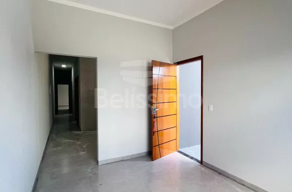 Linda casa no bairro Nova Três Lagoas, casa bem localizada. Casa contendo, 3 (Três) Quartos, sendo 1 (Uma) suíte, 2 (Dois) Banheiros, Sala de TV, Cozinha, Lavanderia coberta e garagem para dois carros. 