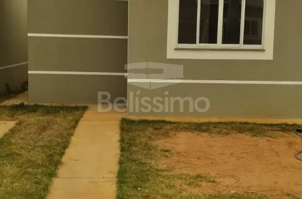 Linda casa no bairro Eco Ville 4, casa bem localizada. Casa contendo, 2 (Dois) Quartos, 1 (Um) Banheiro, Sala de TV, Cozinha, Lavanderia coberta e garagem para um carro.