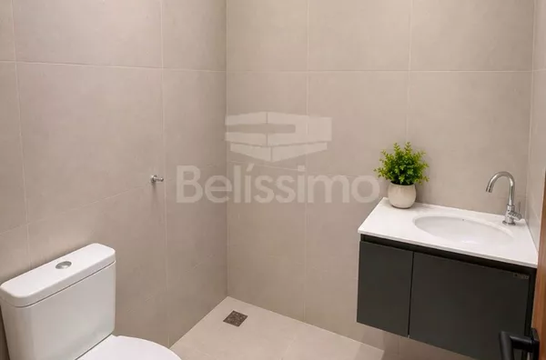 Casa com excelente localização 10 minutos do centro. Casa com 02 (dois) quartos, sendo 01 (um) suíte, 02 (dois) banheiros, 01 (uma) sala de estar, 01 (uma) cozinha, 01 (uma) lavanderia, com garagem - Foto 21