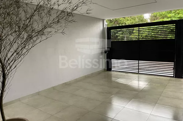 Casa em condomínio para venda no Novo Europa, Contendo: 02 (dois) Quartos, sendo 01 (um) suíte, 01 (uma) Sala de TV, 01 (uma) Cozinha, 02 (dois) Banheiros, 01 (uma) Área de serviço coberta e Garagem coberta.