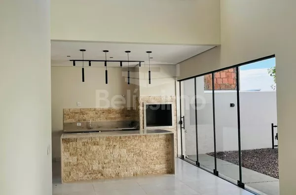 Linda casa no bairro Jardim Nova Europa, casa bem localizada a 5 minutos do centro!