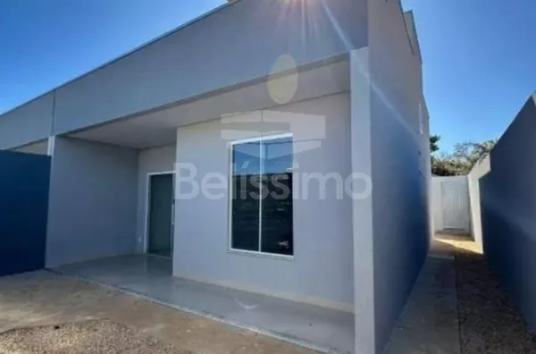 Casa localizada no bairro Paranpunga, com 02(Dois) quarto(s), 1(Uma) sala, 1 (Uma) cozinha, 1(Um) banheiro, 1(Uma) lavanderia e garagem para 1(Um) carro.