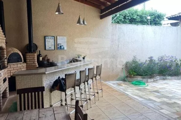 Sobrado na Melhor Localização de Andradina, casa em local privilegiado!  