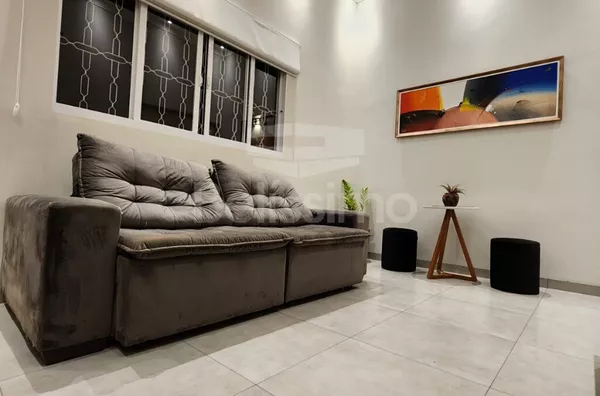 Casa para venda 2 quarto(s) Sendo 1 suíte, sala, linda cozinha , banheiro social, lavanderia coberta, garagem para 2 carros e amplo espaço no fundo para ampliação.