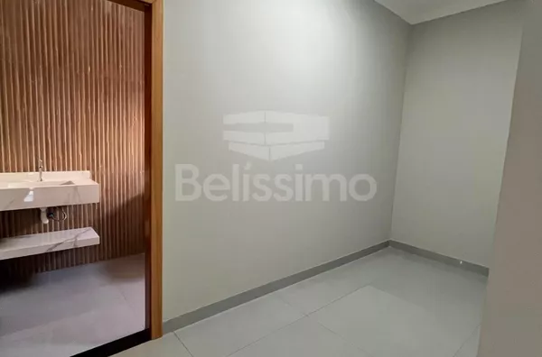 Casa para venda, bairro Bela Vista, contendo: 3 quarto(s) sendo 1 suíte, sala ampla, cozinha c/ planejados, 2 banheiros c/ planejados, lavanderia coberta, área de churrasco, e garagem p/ 3 carros - Foto 14