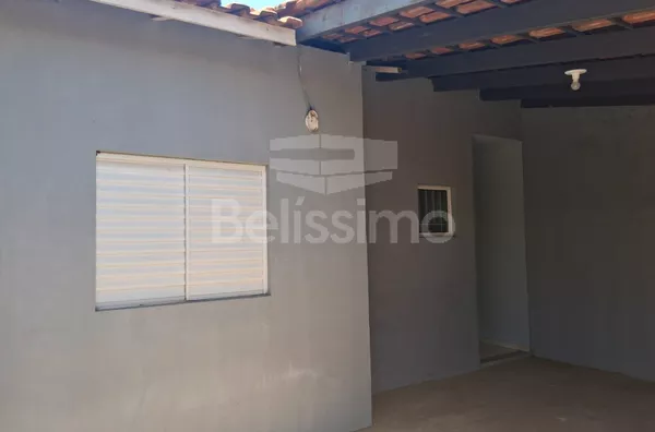 Casa com excelente localização no Jardim Guaporé. Casa Contendo: 02 (Dois) Quartos, 01 (Uma) Sala de TV, 01 (Uma) Cozinha, 01 (Um) Banheiros, 01 (uma) Área de serviço coberta, Garagem 