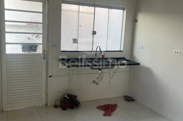 Linda casa localizada no Bairro Nova Três Lagoas