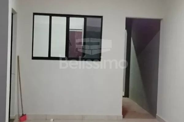 Casa localizada no bairro Bela Vista da Lagoa, Contendo 03(três) quartos, sendo uma suíte, 01(uma) sala de TV, 01(uma) cozinha com planejados, 02(dois) banheiros, 01(uma) área de serviço coberta e com garagem para 2 carros.