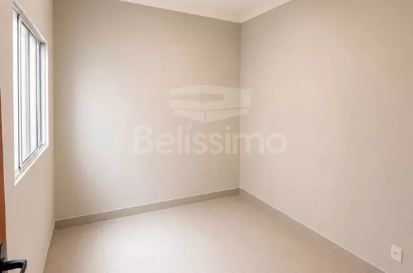 Casa com excelente localização 10 minutos do centro. Casa com 02 (dois) quartos, sendo 01 (um) suíte, 02 (dois) banheiros, 01 (uma) sala de estar, 01 (uma) cozinha, 01 (uma) lavanderia, com garagem - Foto 5
