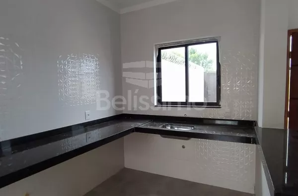 Casa para venda 2 quarto(s), sendo 1 suíte, sala, cozinha + área gourmet, banheiro social, lavanderia coberta e garagem para 2 carros.