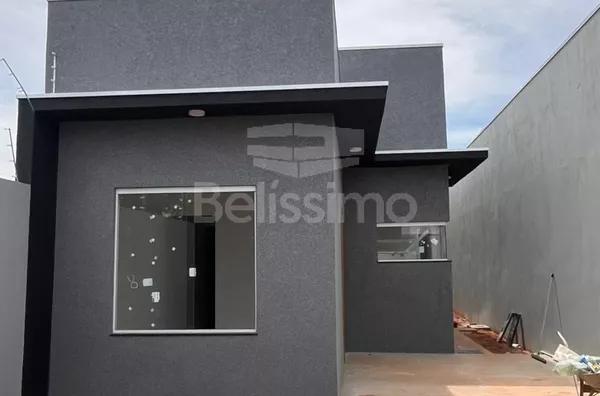Casa para venda 3 quarto(s), sendo 1 suíte, sala, cozinha, banheiro social, lavanderia coberta e espaço na frente e fundo.